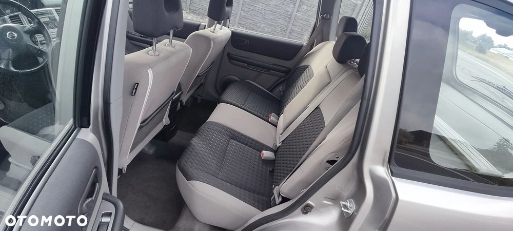 Nissan X-Trail 2.0 4x4 Comfort - 23