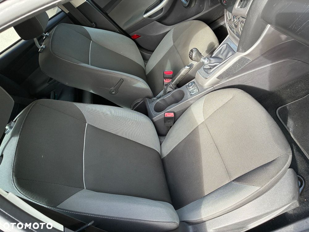 Ford Focus - 26