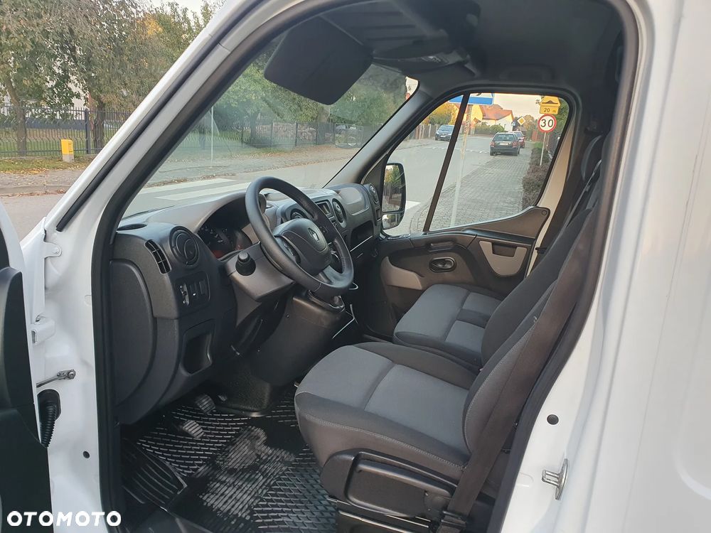 Renault Master - 15