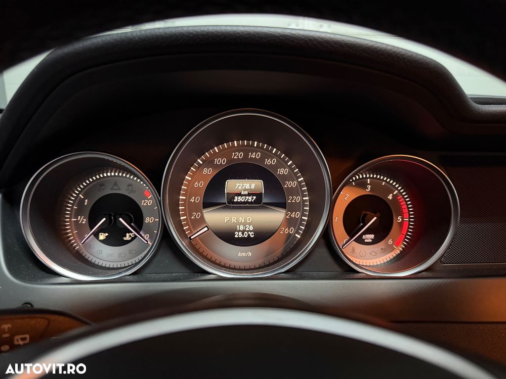 Mercedes-Benz C - 8