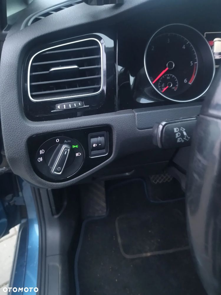 Volkswagen Golf 2.0 TDI (BlueMotion Technology) DSG Comfortline - 9