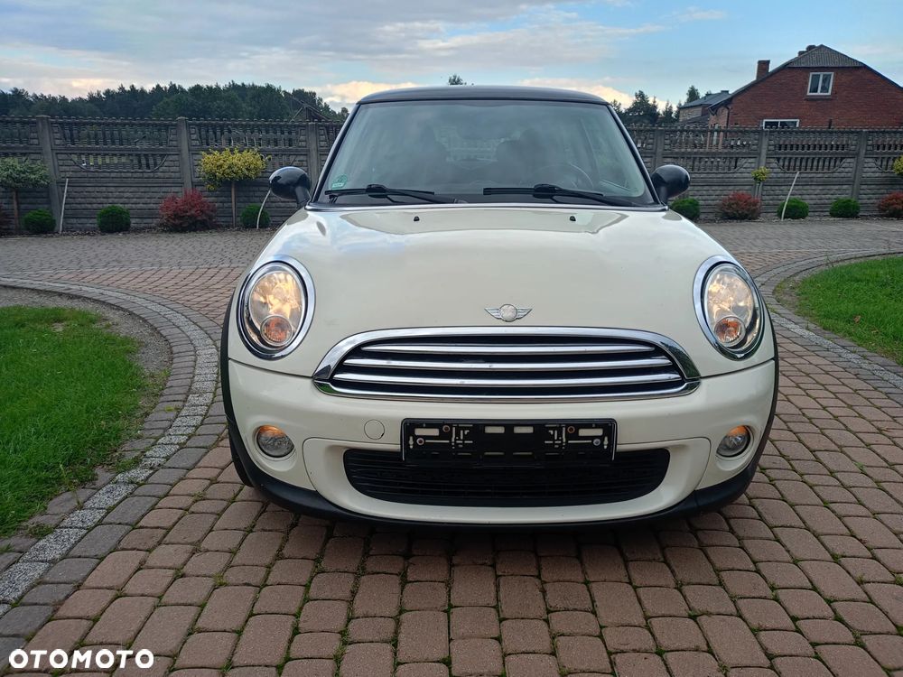 MINI Cooper 50 Camden - 2