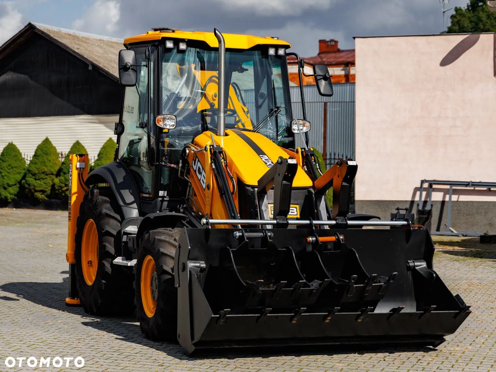 JCB NOWA 0 mtg Koparko-ładowarka 3CX PLUS - 110 KM - 4