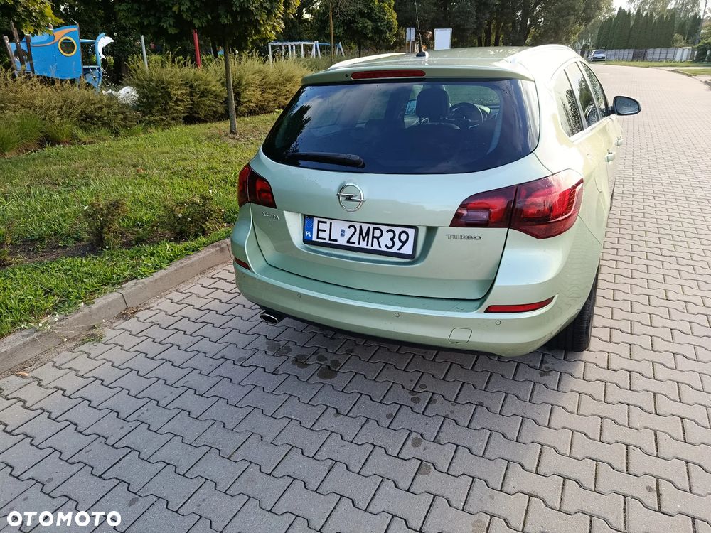 Opel Astra 1.4 T Cosmo - 2