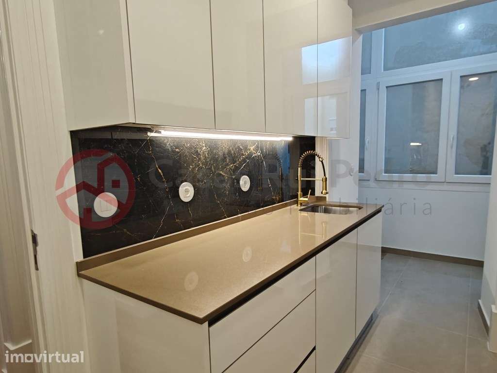Apartamento T2 totalmente remodelado com parqueamento em Arroja, Od... - Grande imagem: 5/16