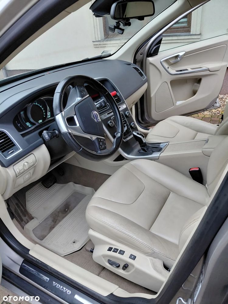 Volvo XC 60 T5 Drive-E Summum - 9