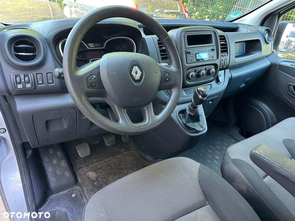 Renault Trafic - 10