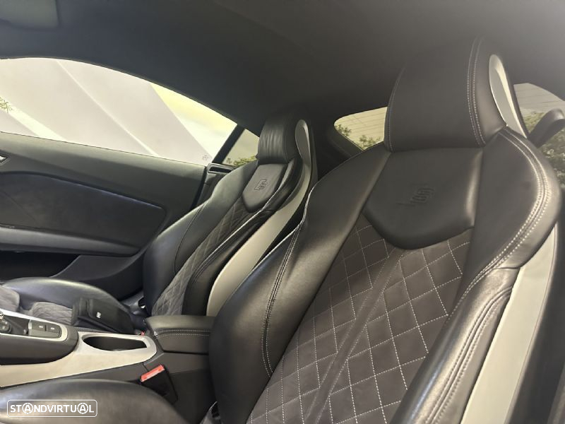 Audi TT Coupé 2.0 TFSI S-line - 25