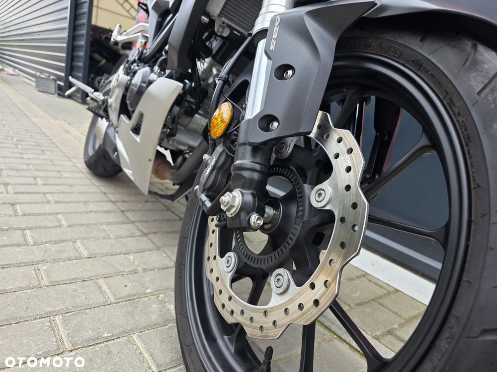 Honda CB - 24