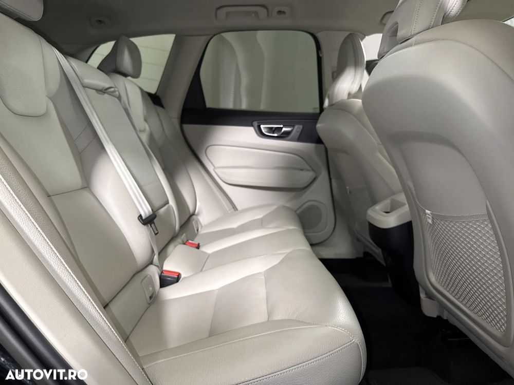 Volvo XC 60 - 13