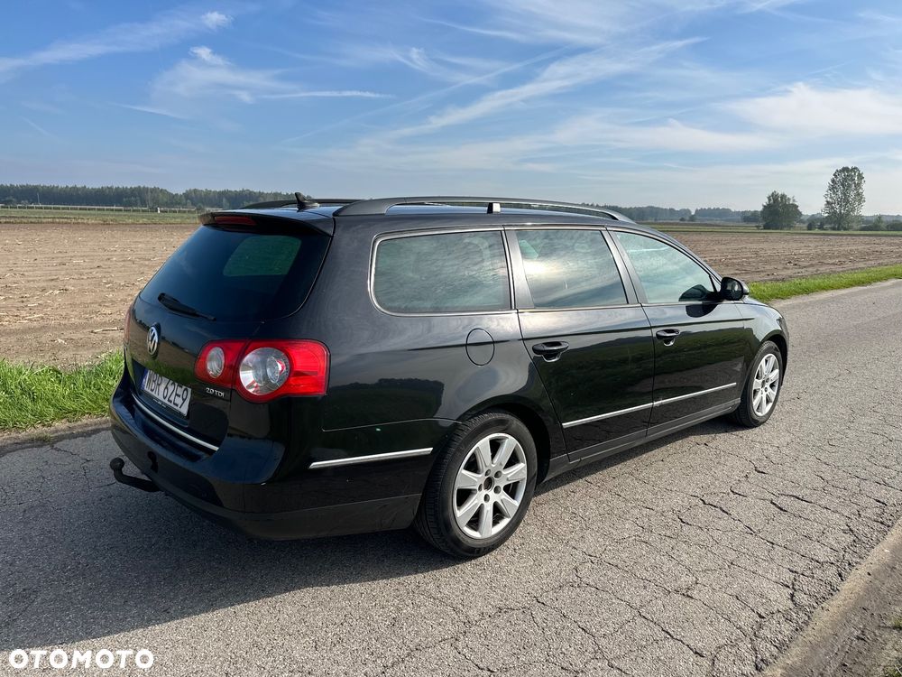 Volkswagen Passat - 5
