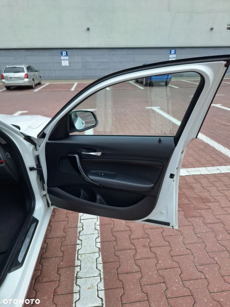 BMW Seria 1 118i Sport Line Shadow - 20