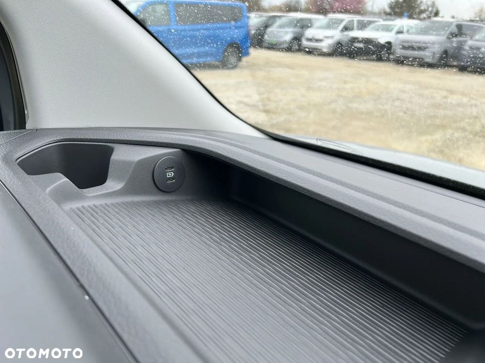 Volkswagen Transporter - 35