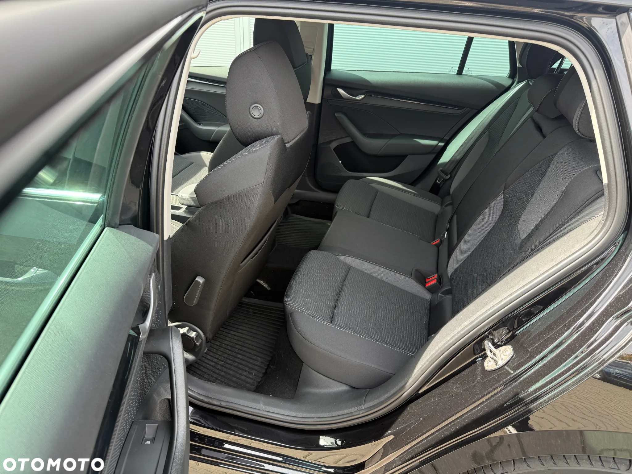 Skoda Octavia 2.0 TDI Edition 130 Selection DSG - 11