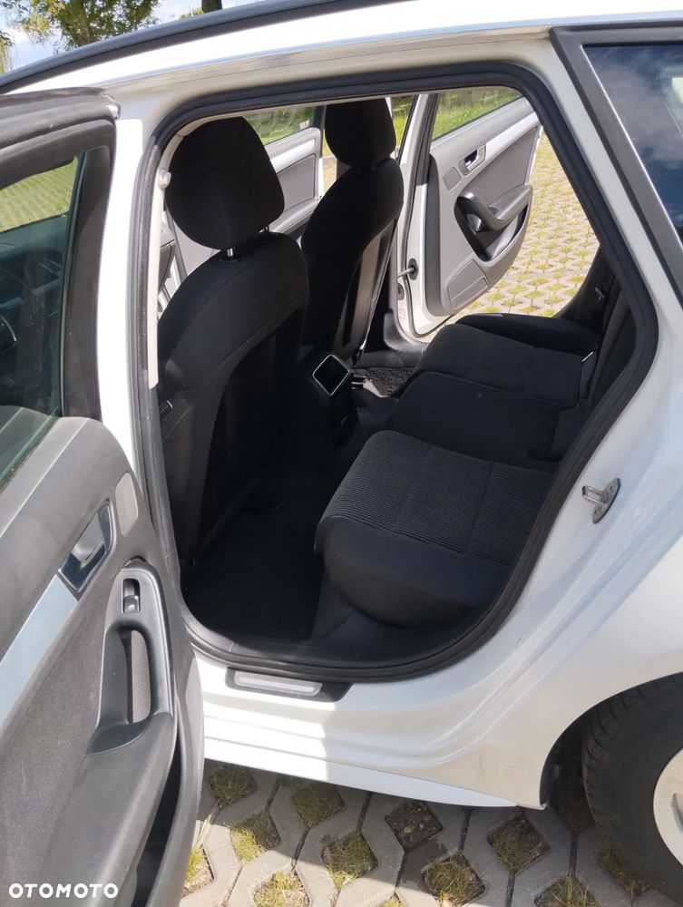 Audi A4 ver-avant-3-0-tdi-dpf-quattro-s-line-sportpaket-plus- - 15