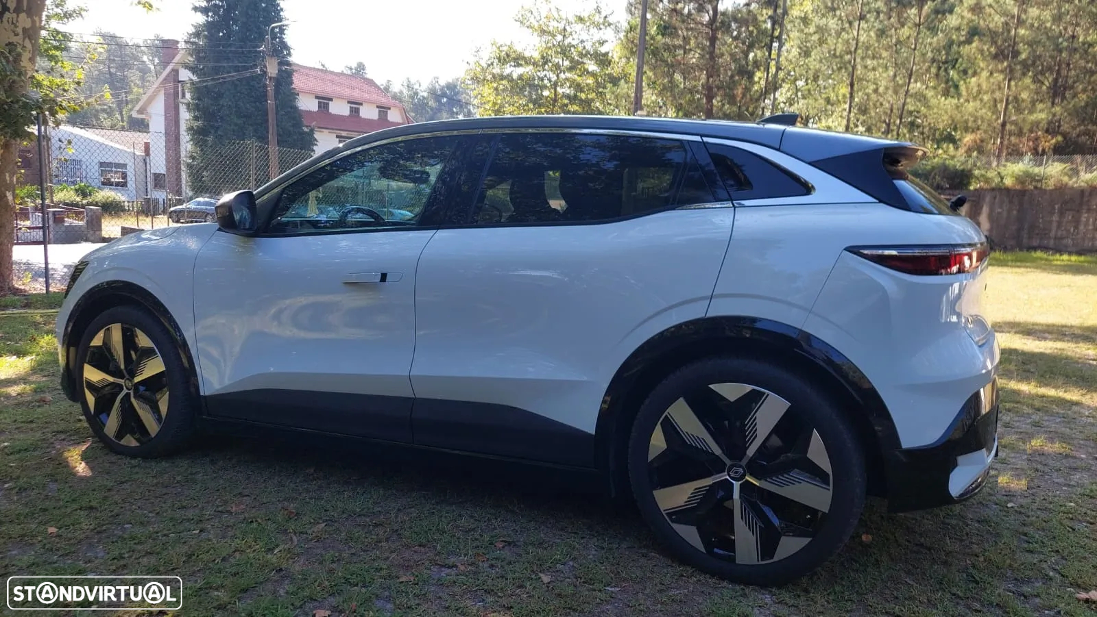 Renault Mégane E-Tech EV60 Iconic - 11