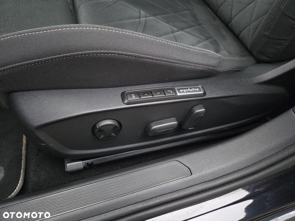 Volkswagen Golf 1.5 eTSI EVO Style DSG - 14
