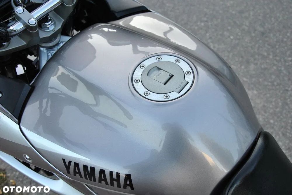Yamaha TDM - 18