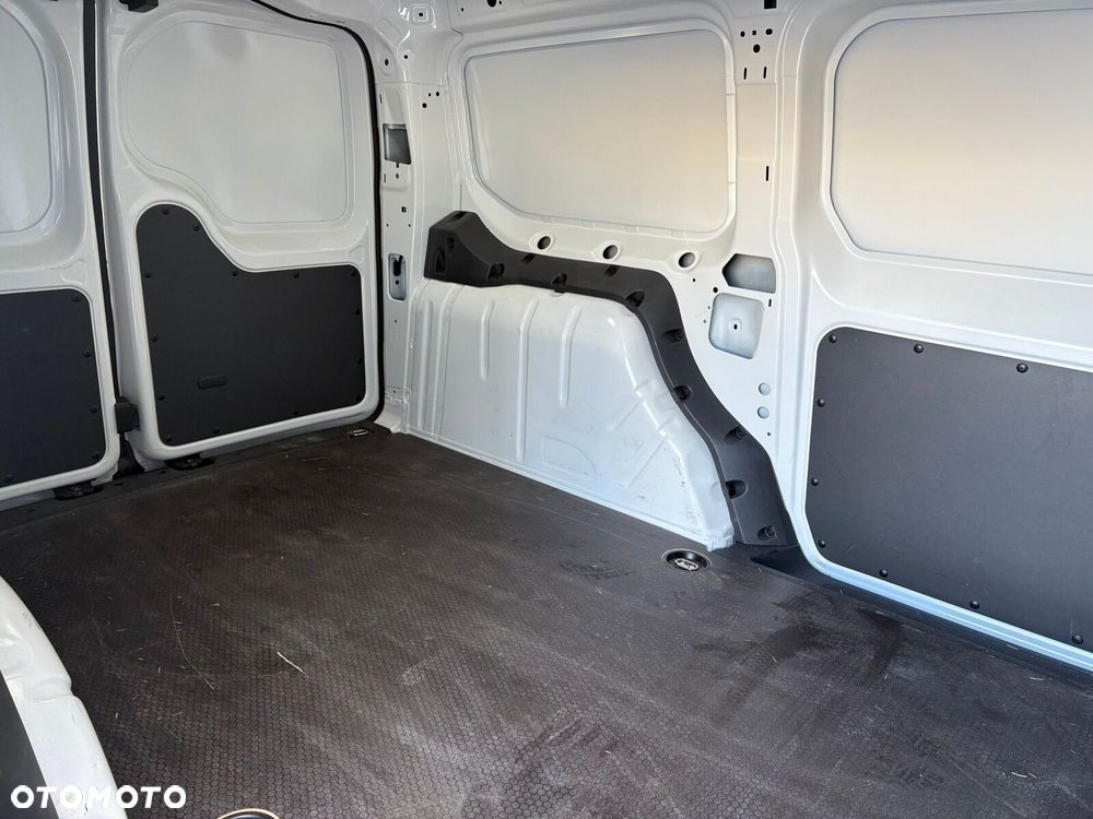 Volkswagen Caddy Maxi Cargo - 14