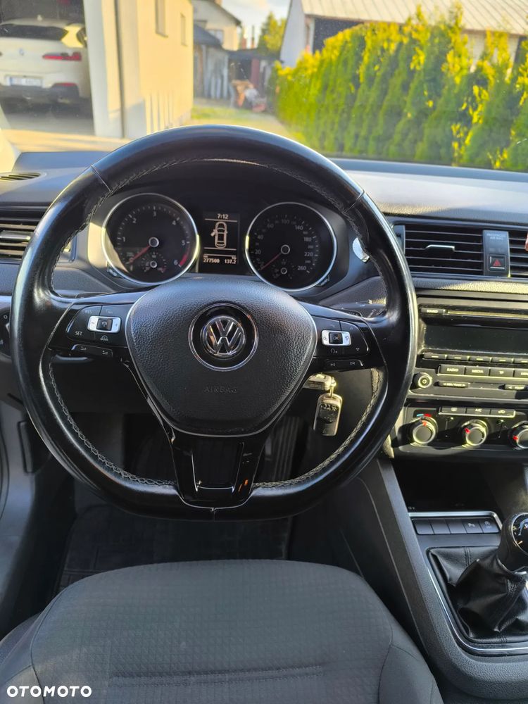 Volkswagen Jetta 2.0 TDI DPF BMT Trendline - 13