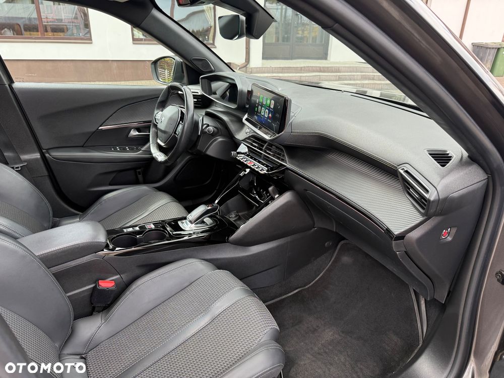 Peugeot 2008 BlueHDi 130 EAT8 GT - 39