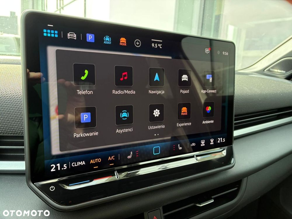 Volkswagen T-Roc - 16