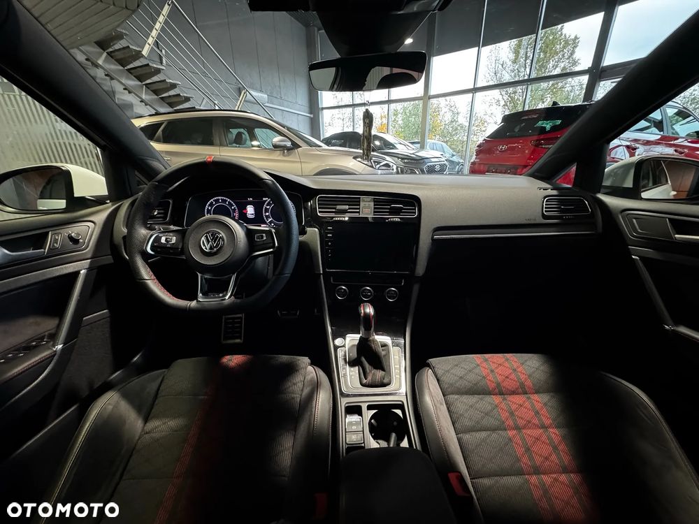 Volkswagen Golf GTI TCR 2.0 TSI OPF DSG - 8
