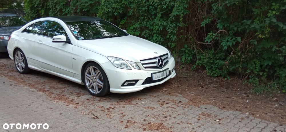 Mercedes-Benz Klasa E 250 CGI BlueEffICIENCY - 4