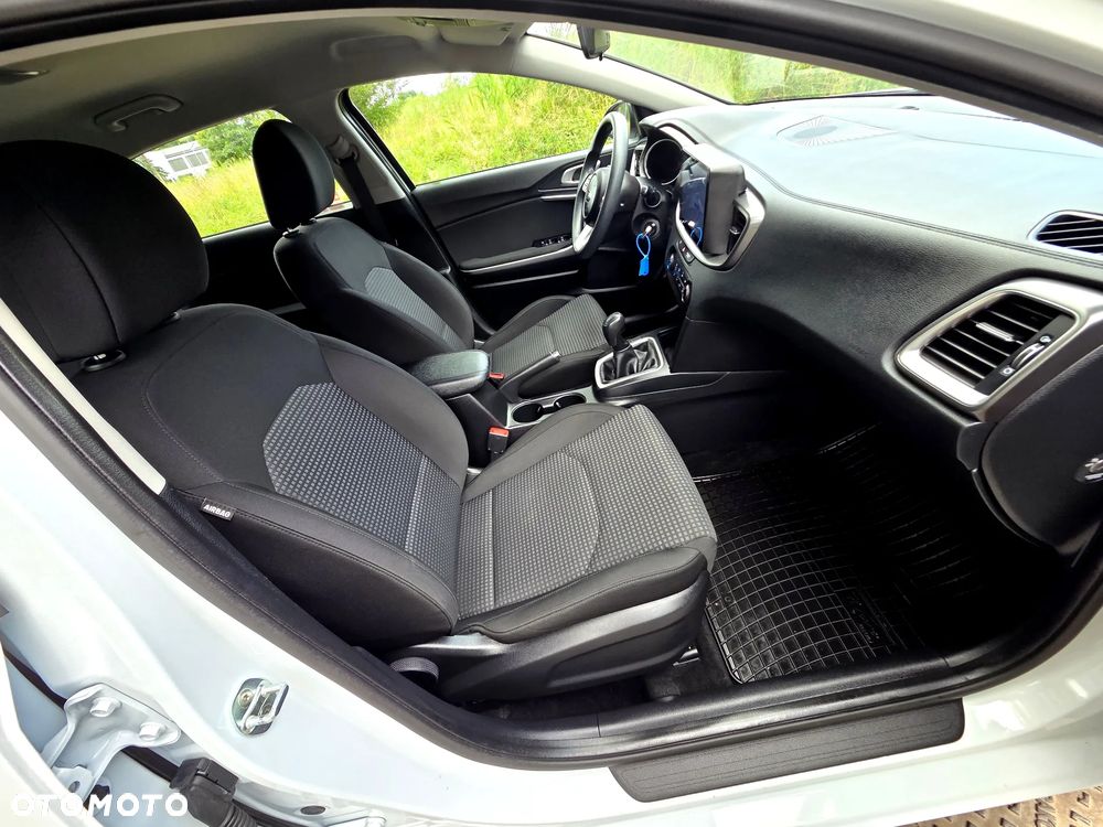 Kia Ceed 1.0 T-GDI M - 26