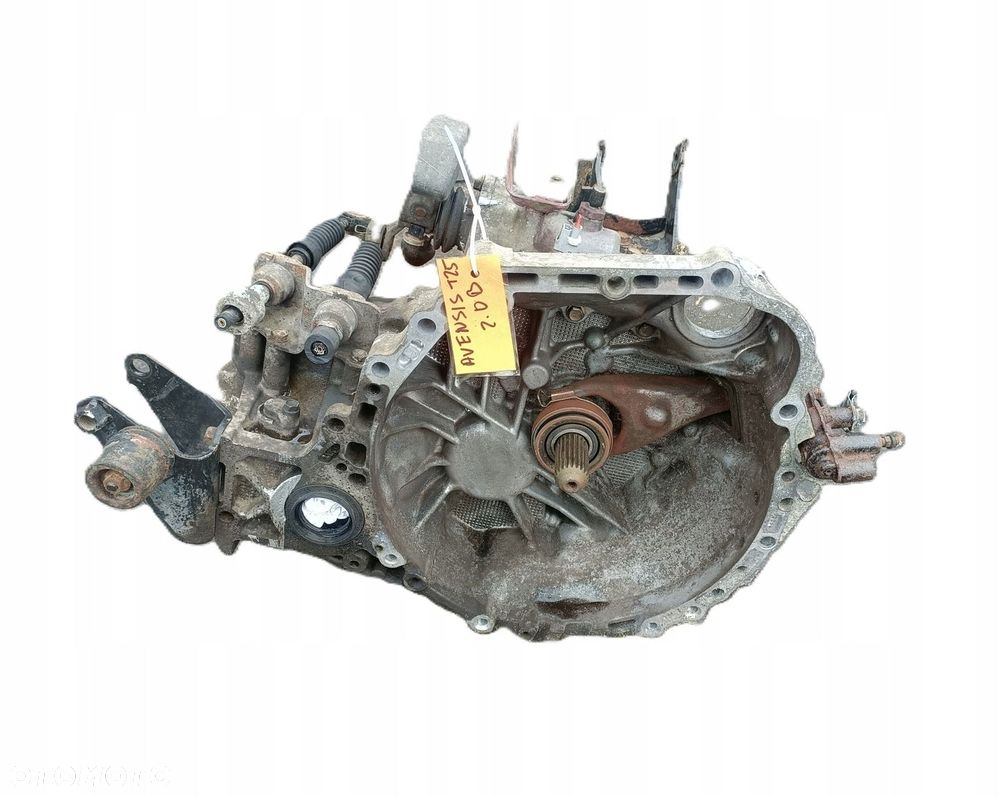 TOYOTA AVENSIS II T25 03-09 r. 2,0 VVTI MANUALNA SKRZYNIA BIEGÓW EU - 1