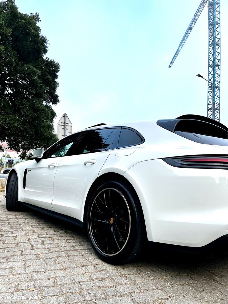 Porsche Panamera 4 E-Hybrid 10 Years Edition - 4