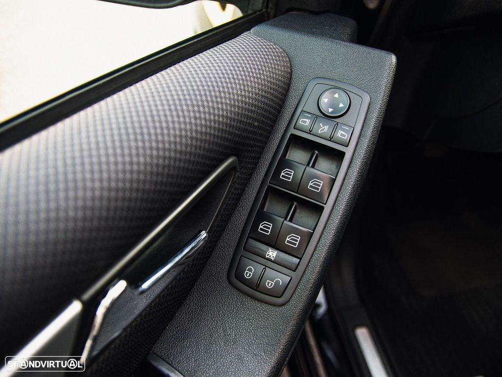 Mercedes-Benz B 180 CDi - 36