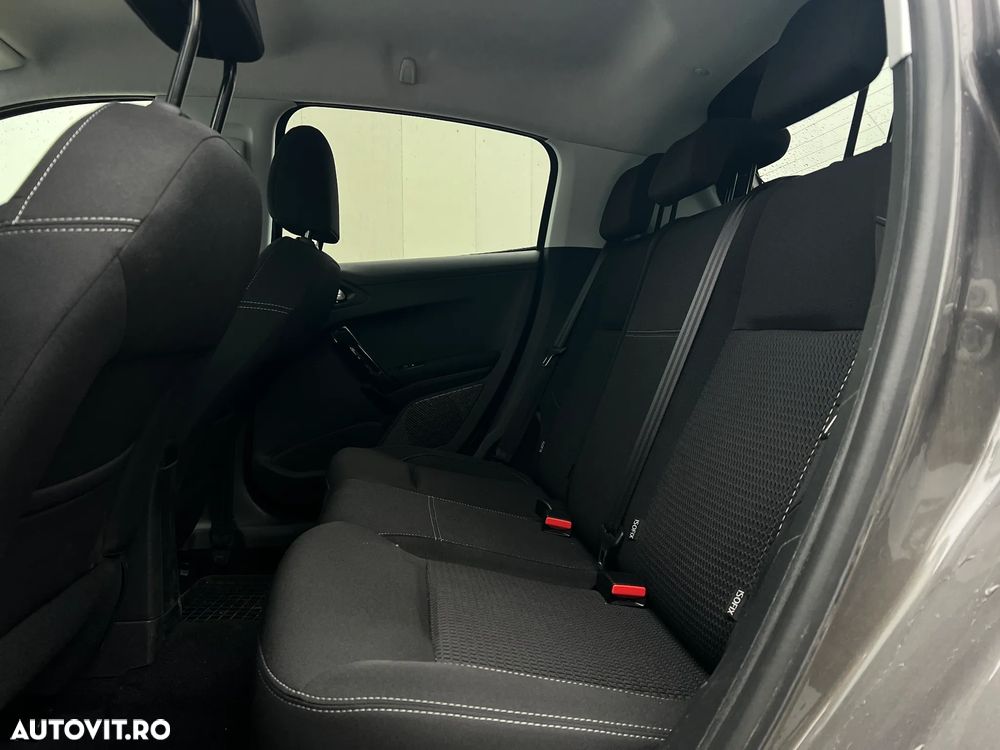 Peugeot 208 PureTech 110 Stop & Start Active - 6