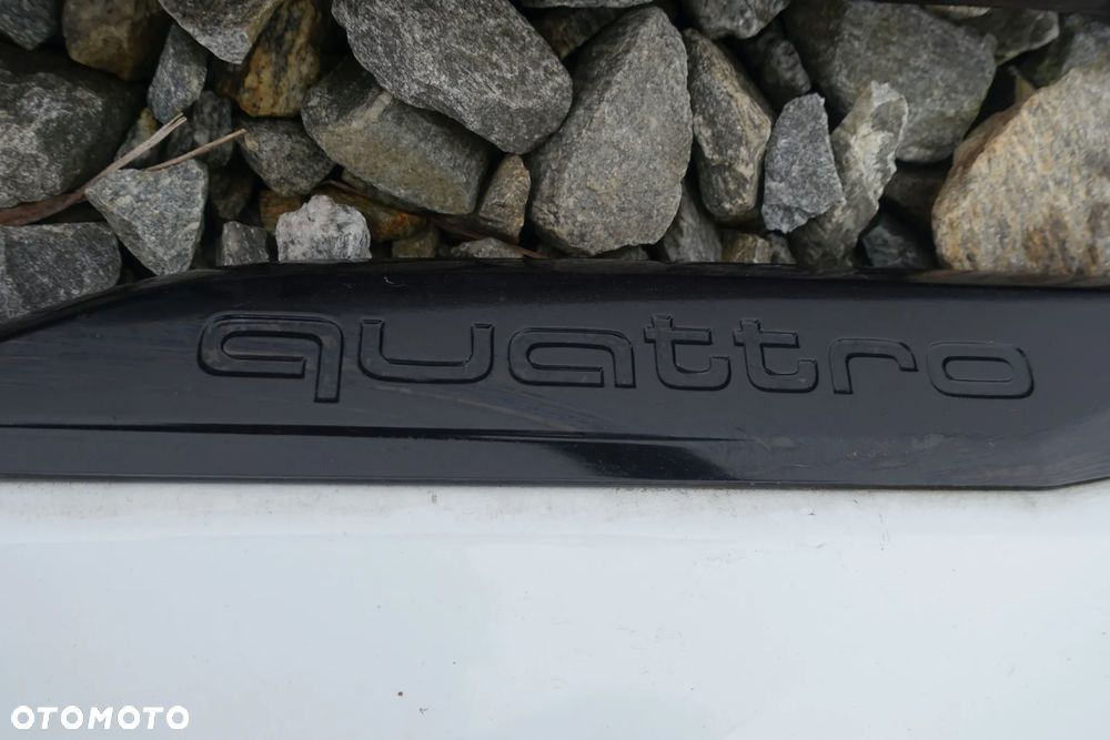 LISTWA DRZWI PRZÓD TYŁ AUDI Q7 4M0 - 9