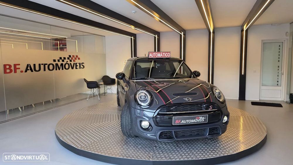 MINI 3 Portas Cooper SD Auto Desportiva - 10