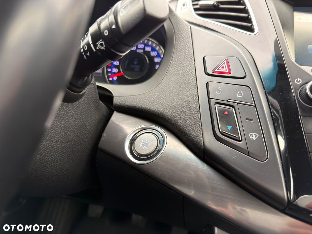 Hyundai i40 1.7 CRDi Comfort + - 30