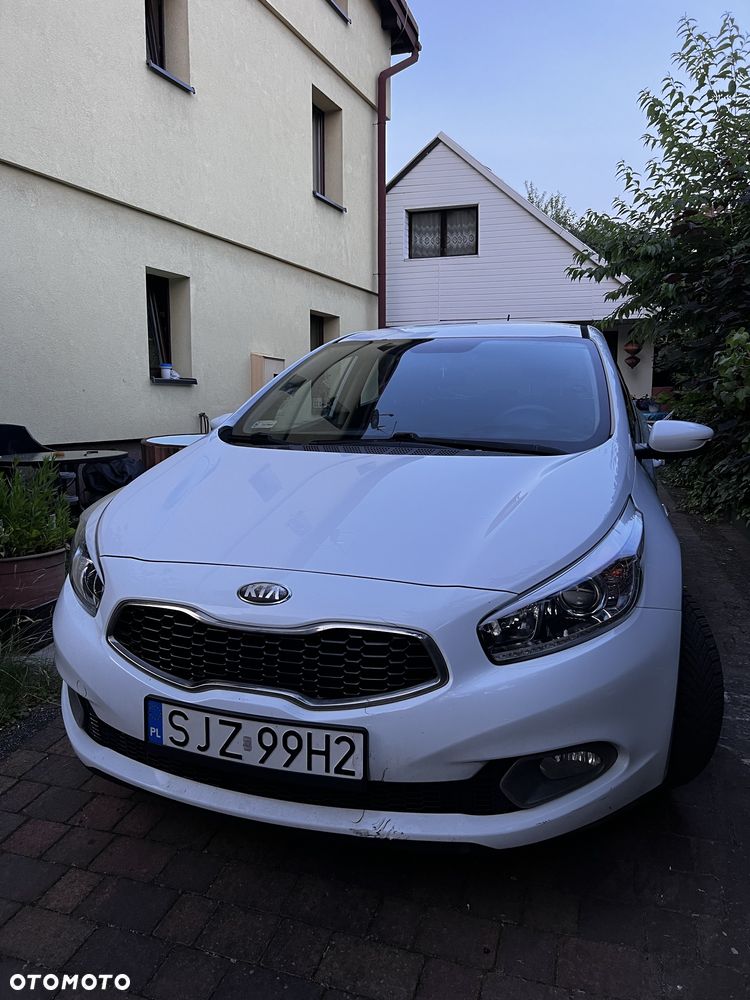 Kia Ceed - 1