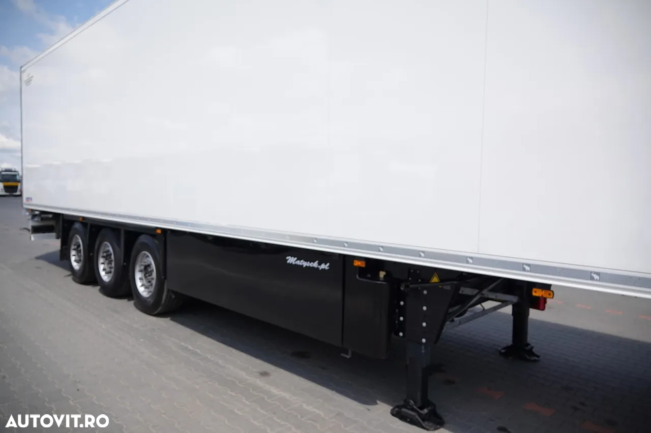 Schmitz Cargobull FRIGIDER / TRANSPORT VECTOR 1550 UNITĂȚI / DOPPELSTOCK / AXĂ RIDICATĂ / COȘ PENTRU PALEȚI / 2022 - 9