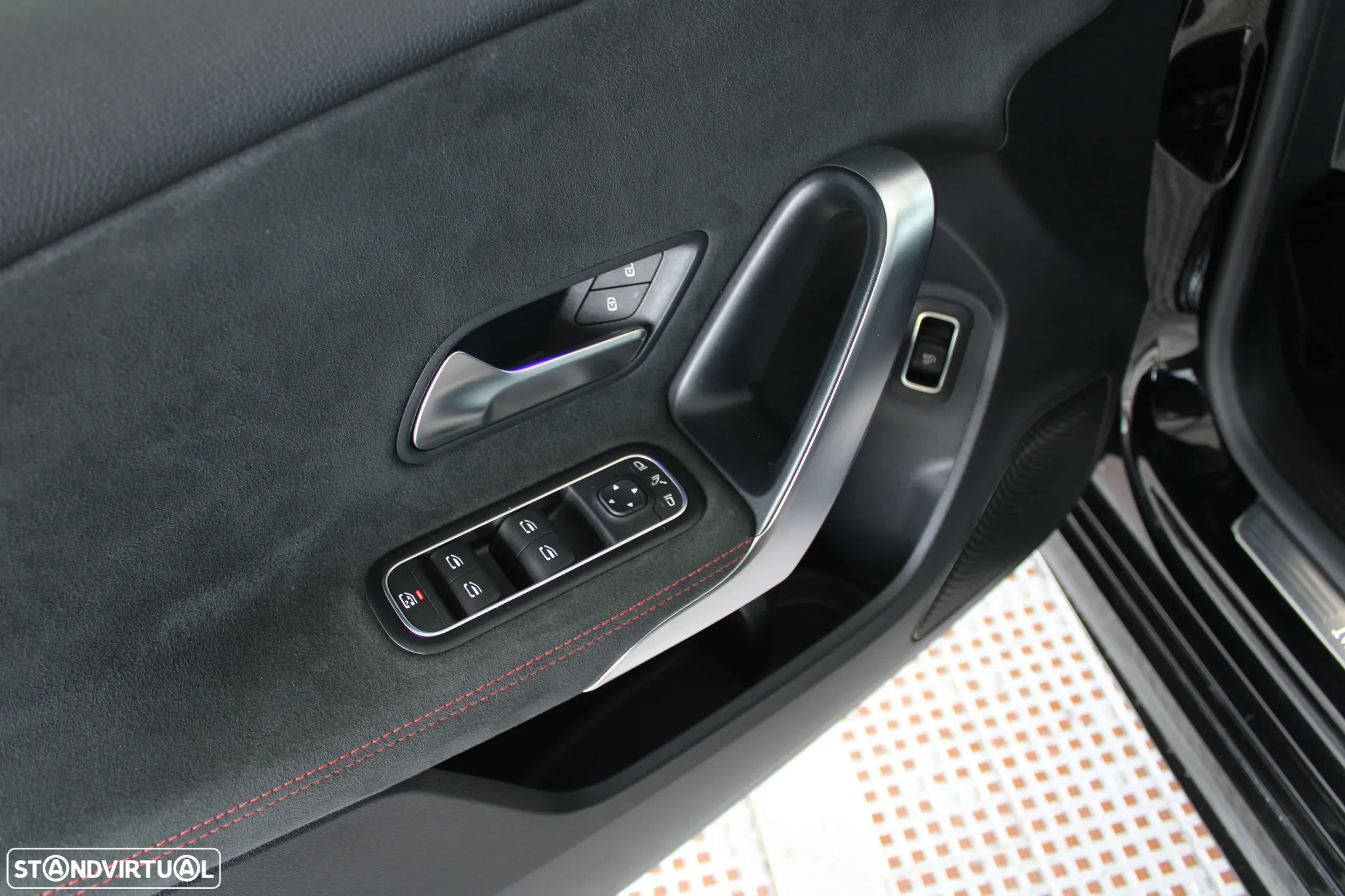 Mercedes-Benz A 200 Limousine AMG Line Aut. - 16