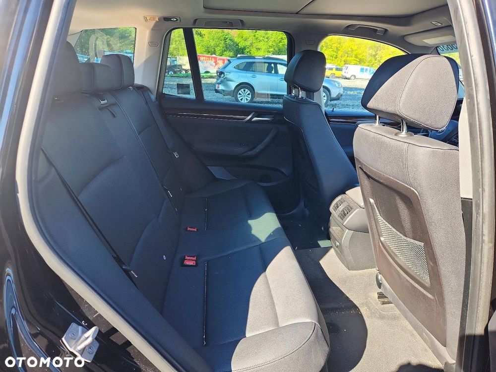 BMW X3 28i xDrive - 9