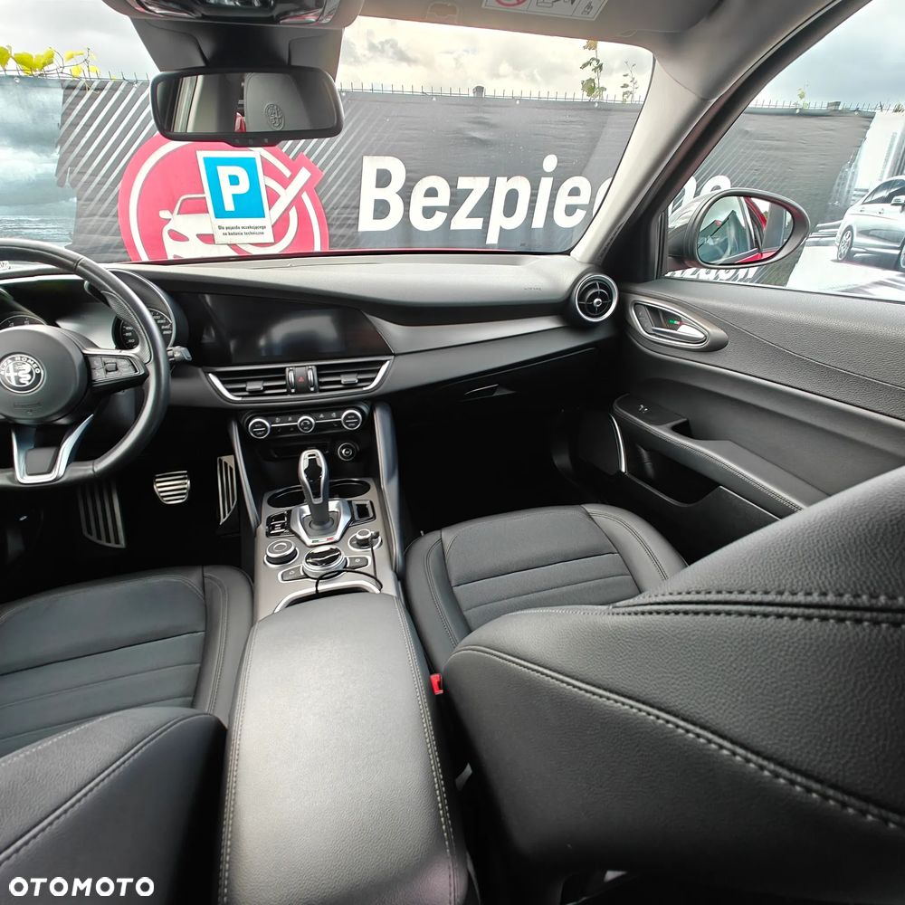 Alfa Romeo Giulia 2.0 Turbo Super - 19