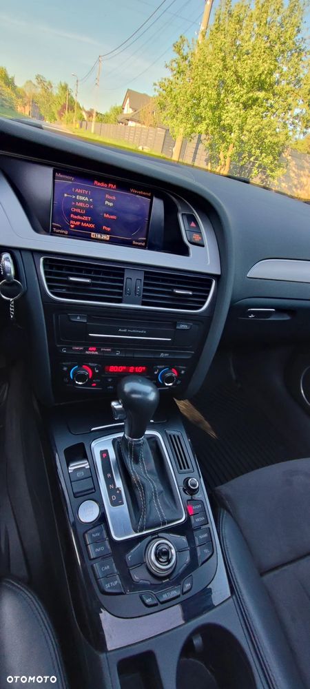 Audi S4 Avant S tronic - 15