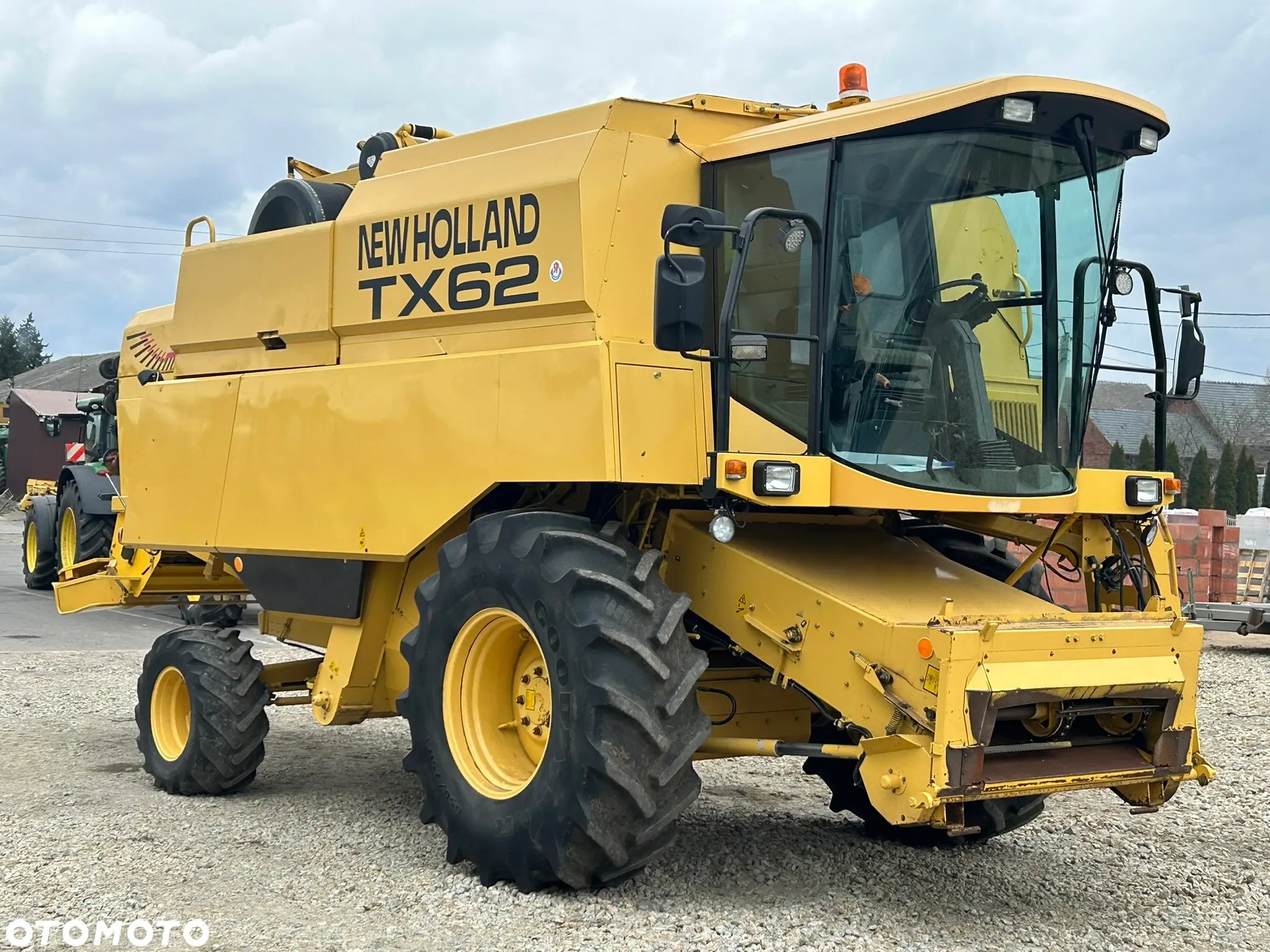 New Holland TX62 - 15