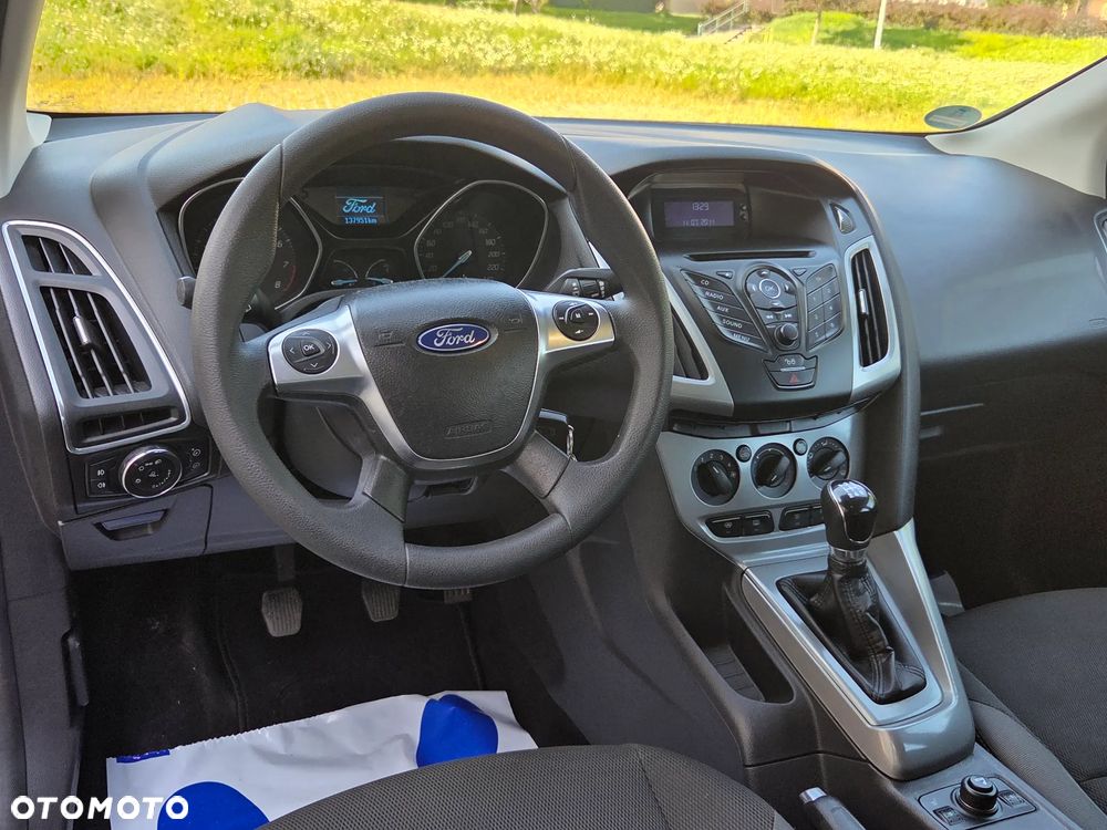 Ford Focus 1.6 Ti-VCT Style - 26