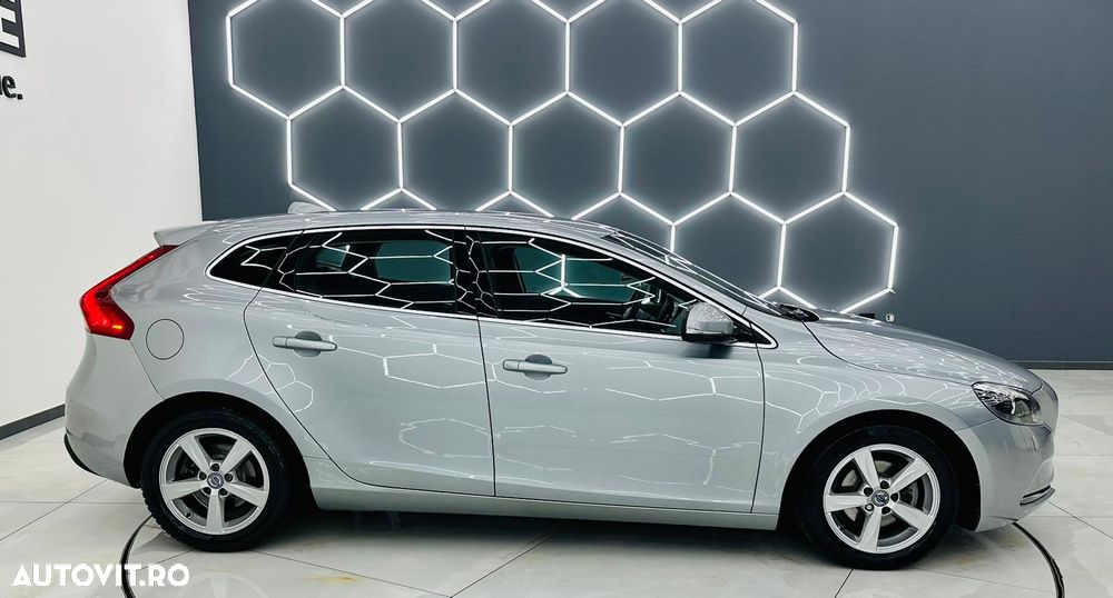Volvo V40 D2 ECO Summum - 36