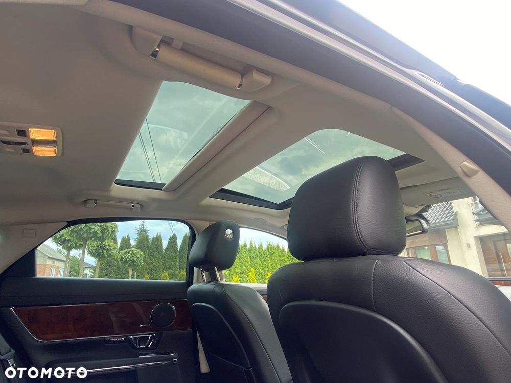 Jaguar XJ 3.0 V6 S Premium Luxury - 8