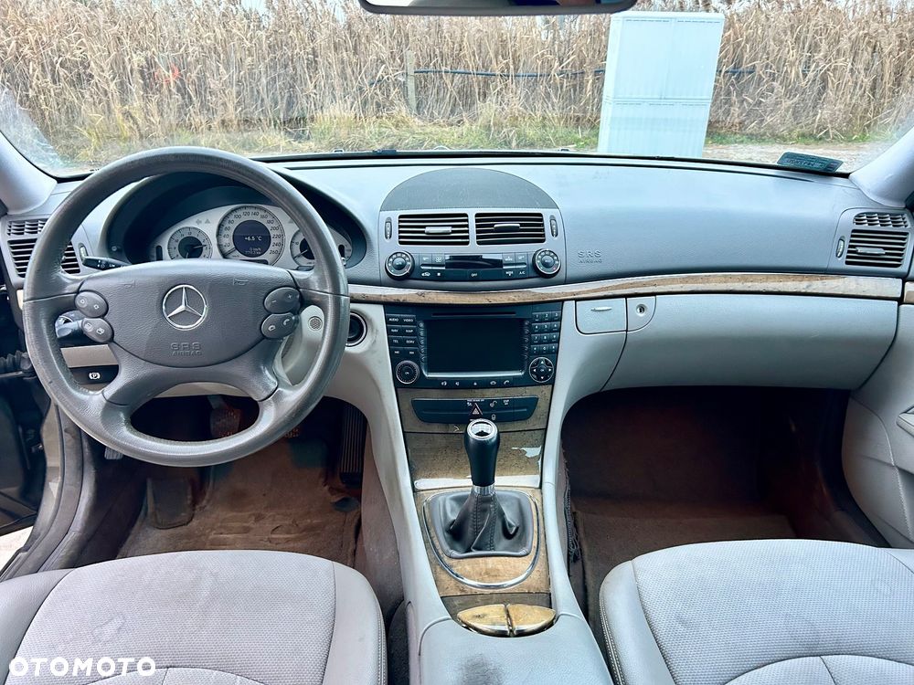 Mercedes-Benz Klasa E - 9