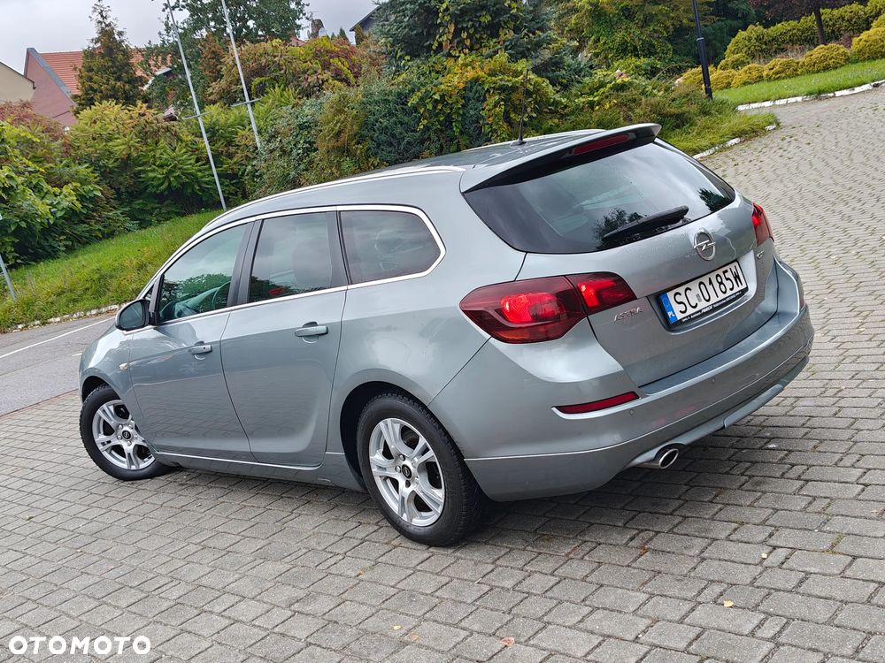 Opel Astra 2.0 CDTI DPF Cosmo - 2