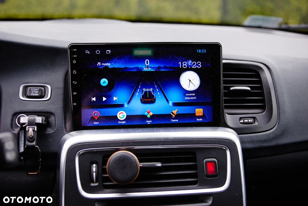 Volvo V60 D4 Geartronic RDesign - 17