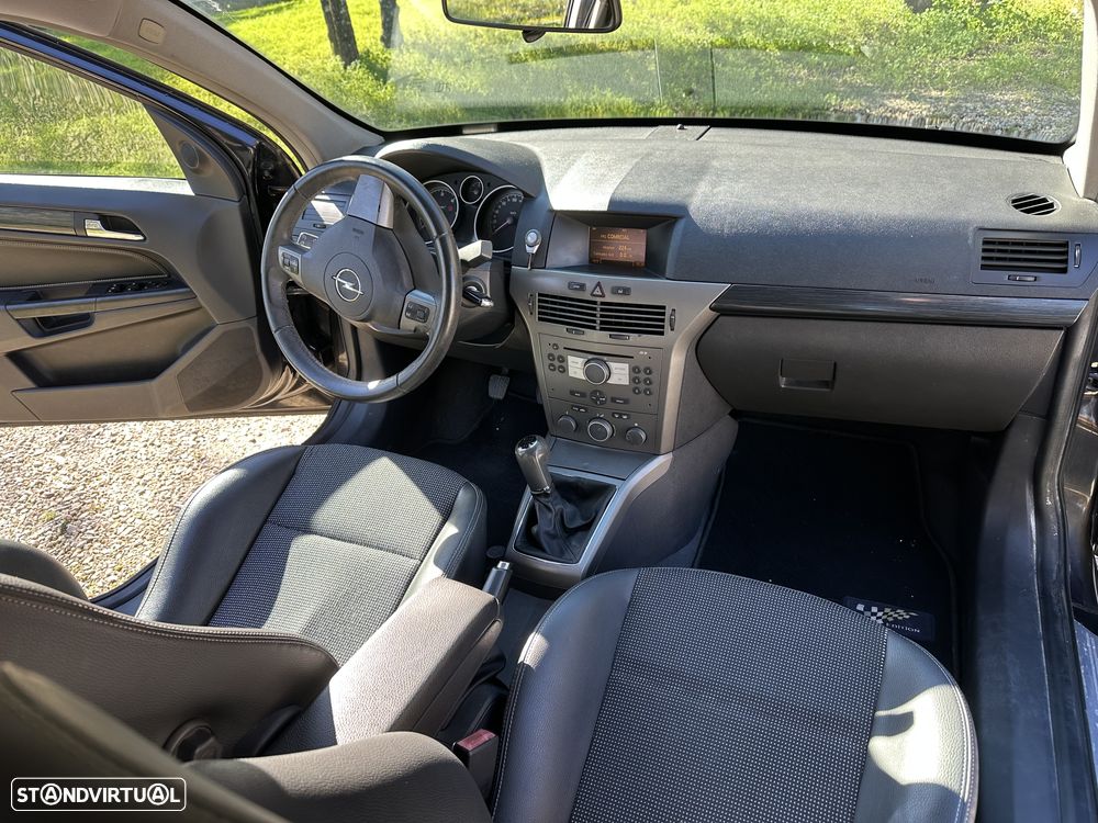 Opel Astra Caravan 1.9 CDTI Cosmo - 2